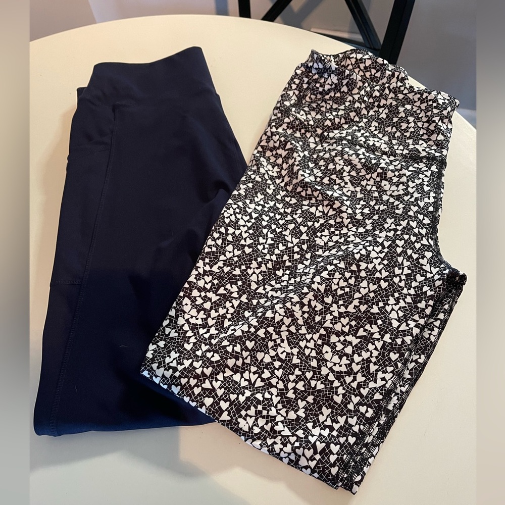 2 pair of yoga pants